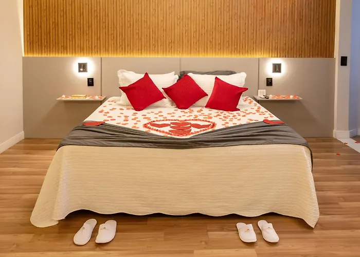 Monaco Hotel & Convention By Easy Class